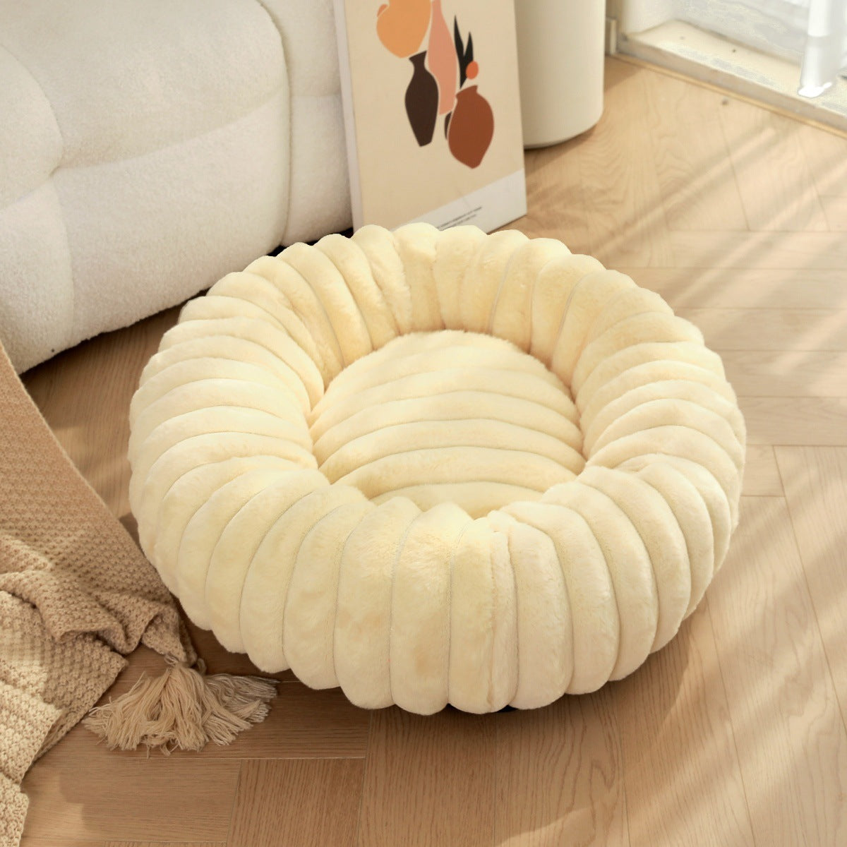 Nest Warm Winter Dog Bed
