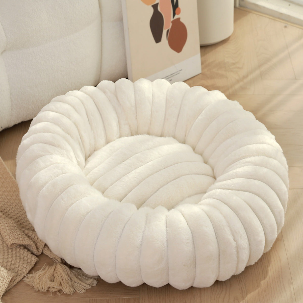 Nest Warm Winter Dog Bed